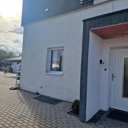 Ibo-Apart 1 Zimmer Apartment In Herzogenaurach Eksteriør bilde