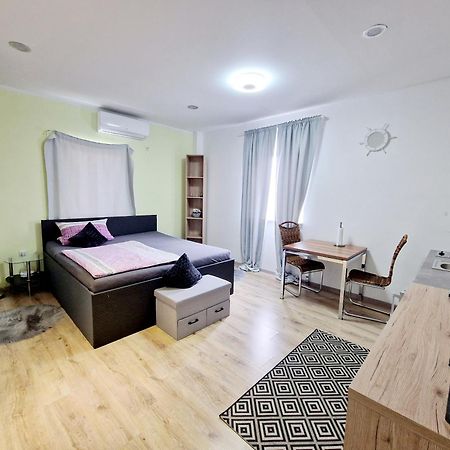 Ibo-Apart 1 Zimmer Apartment In Herzogenaurach Eksteriør bilde
